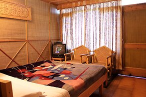 Snow King Retreat - The Heaven