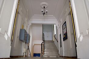 GoVienna Belvedere Apartment