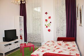 GoVienna Belvedere Apartment