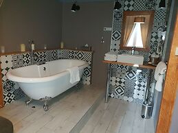 Logis Hotels la Magnanerie, Côté Bistro