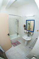Fitos Inn Guest House