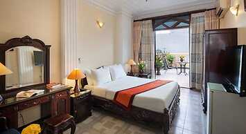 Lucky Hotel