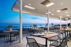 Coriva Beach Hotel