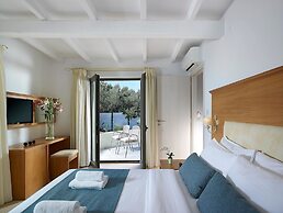 Coriva Beach Hotel