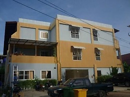 The Lounge - Hostel