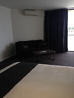 Lakes Hotel