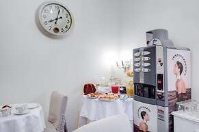 Lunaria Suites Rome