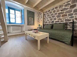 PortaDelMare Deluxe Suites