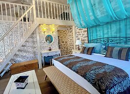 PortaDelMare Deluxe Suites