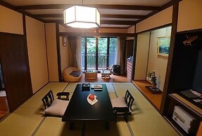 Kasuga Hotel