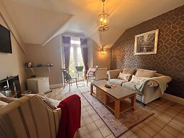 Bowness Bay Suites - Adults only