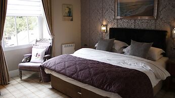 Bowness Bay Suites - Adults only