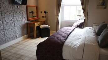 Bowness Bay Suites - Adults only