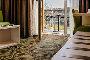 Maximus Resort