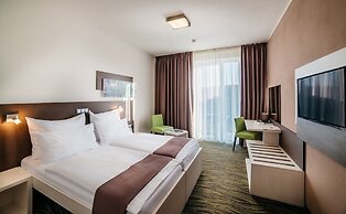 Maximus Resort