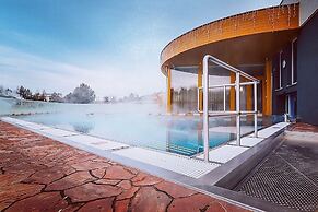 Maximus Resort