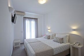 Alexandra Hotel