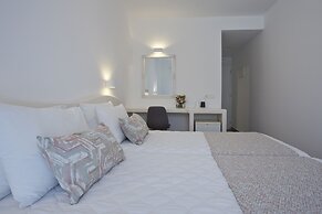 Alexandra Hotel