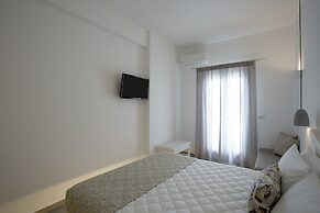 Alexandra Hotel