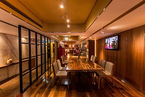 Inhouse Hotel