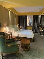Inhouse Hotel