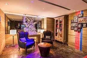 Inhouse Hotel