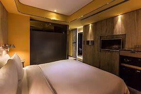 Inhouse Hotel