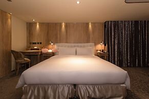 Inhouse Hotel