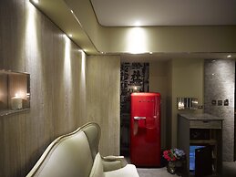 Inhouse Hotel