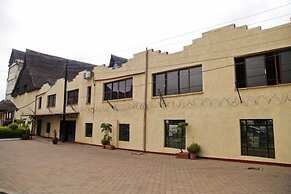 The Headquarters Inn