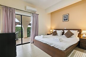 Hill View Restaurant & Apartments