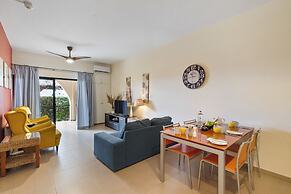 Hill View Restaurant & Apartments