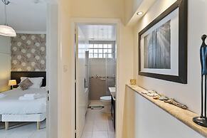 Hill View Restaurant & Apartments
