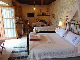 Charalambos Holiday Cottage