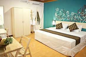 Stingray Beach Inn