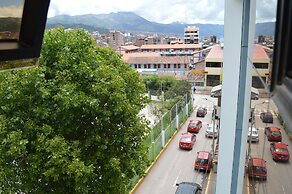 Florida del Inca Hotel