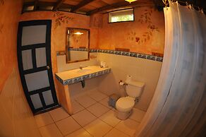 Azuluna Eco-Lodge