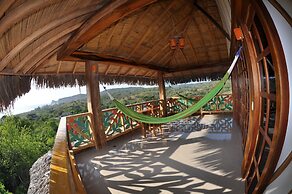 Azuluna Eco-Lodge