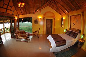 Azuluna Eco-Lodge