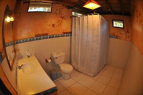 Azuluna Eco-Lodge