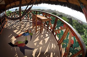 Azuluna Eco-Lodge