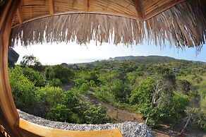 Azuluna Eco-Lodge