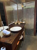 Eco Lodge