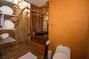 Eco Lodge