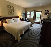 Pinnacle Lodge