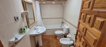 Hotel Mesón de L'Ainsa