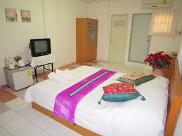 Thanapa Mansion - Hostel