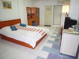 Thanapa Mansion - Hostel