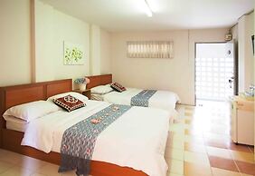 Thanapa Mansion - Hostel
