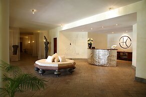 Billionaire Beachfront Apartments